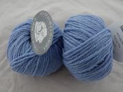 1 ball pure wool RWS authentique blue 17