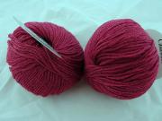1 Ball  Merino Kashwool burgundy Textiles de la marque
