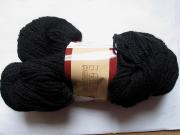 1 skein 200 gr wool Irlandais black 001