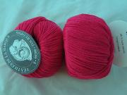 1 Ball  Kashwool pink rasperry 490 textiles de la marque