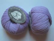 1 ball 80 merino wool 20 cashmere purple 409