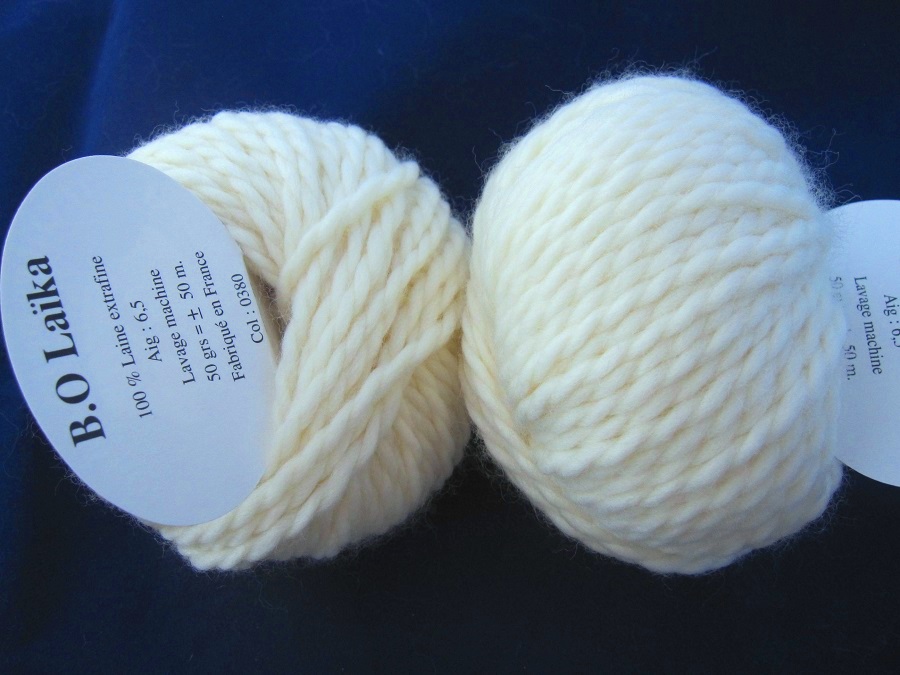 1 Pelote pure laine peignée B.O Laïka naturel  0380