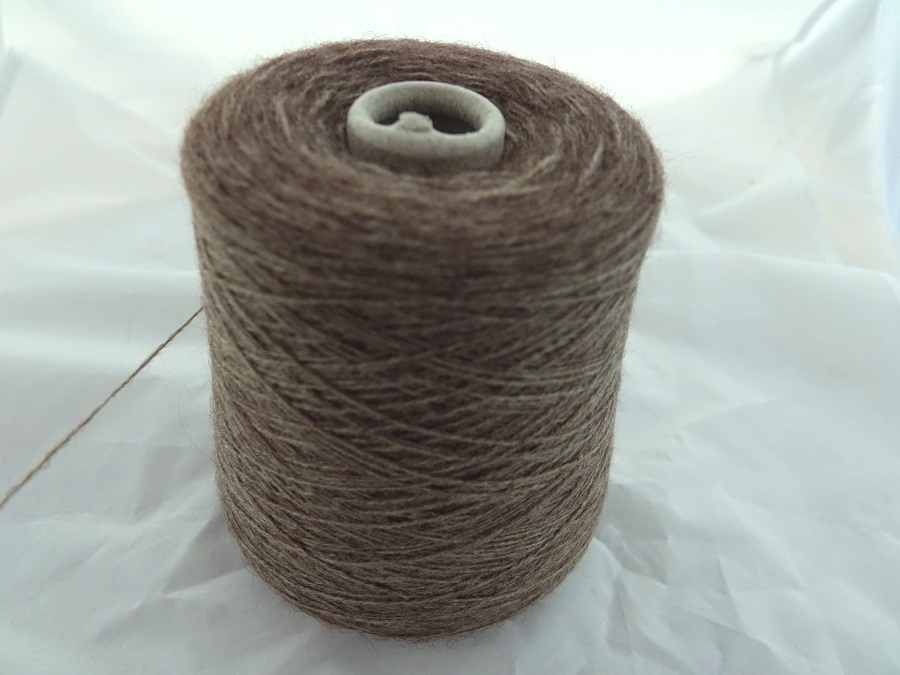 1 Cone 350 gr  Wool brown