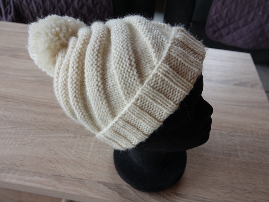 1 Bonnet tricoté main laine et alpaga Cocoon