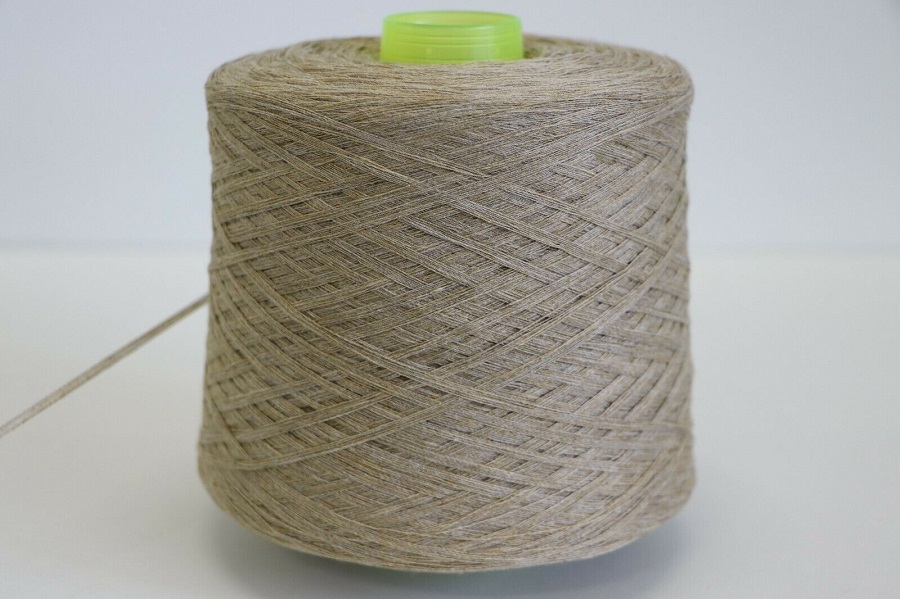 1 cone 520 gr cotton and viscose beige D05