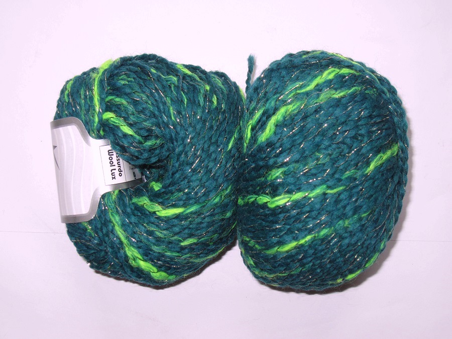 1 Pelote  Assurdo Wool Lux vert 39766