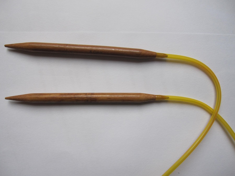 aiguille circulaire en bambou N° 8(taille US :11 )120 cm