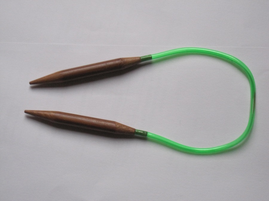 aiguille circulaire en bambou N° 10 (taille US :15)40 cm