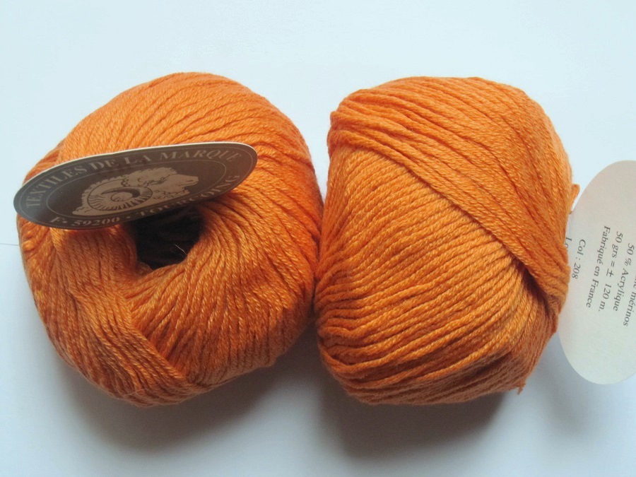 1 ball  merino fifty Textile de la marque orange 208