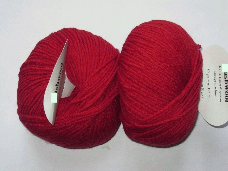 1 Pelote Kashwool rouge 144 Textiles de la marque