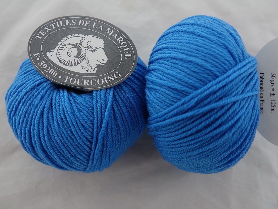 1 Pelote Kashwool bleu vif  714 textiles de la marque