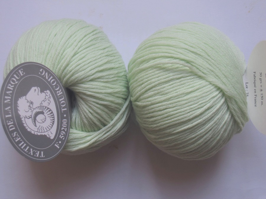 1 pelote 80 laine mérinos-20 cachemire vert pâle