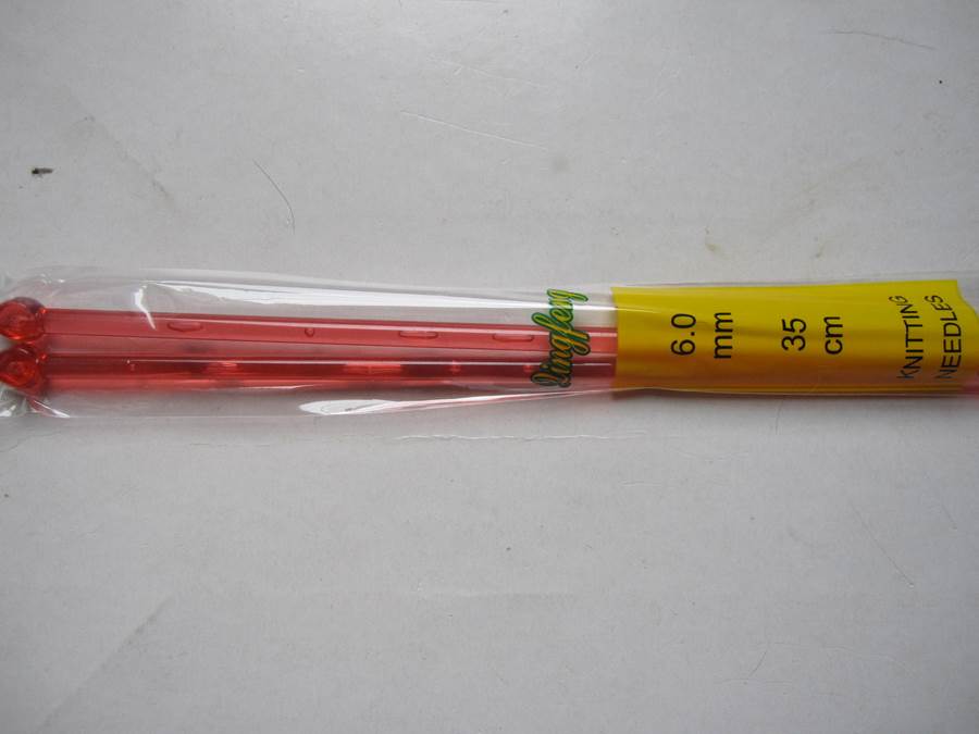Straight plastic needles No. 6 (U.S. size 10) -35 Cm