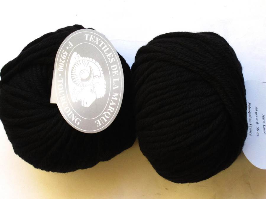 1 pelote pure laine N° 8 noir 61 lot 93 Textiles de la Marque